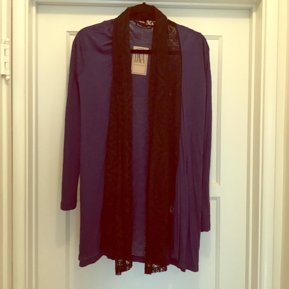NW Blue w Black Lace long sleeve wrap